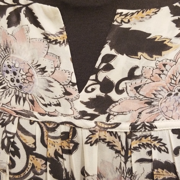 LOFT White Multi Print Size XS Top - Picture 4 of 8